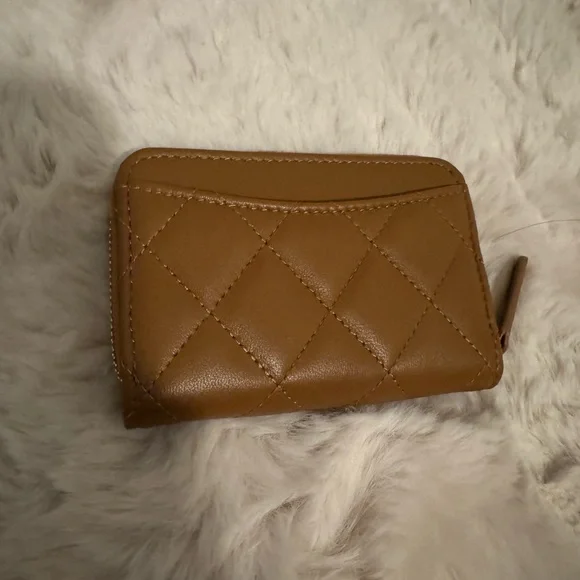 Chanel Zipper Cardholder in Dark Beige Lambskin Ghw - Picture 2 of 3